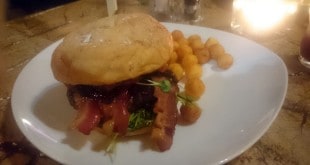 Bison Burger im Restaurant Bonasus